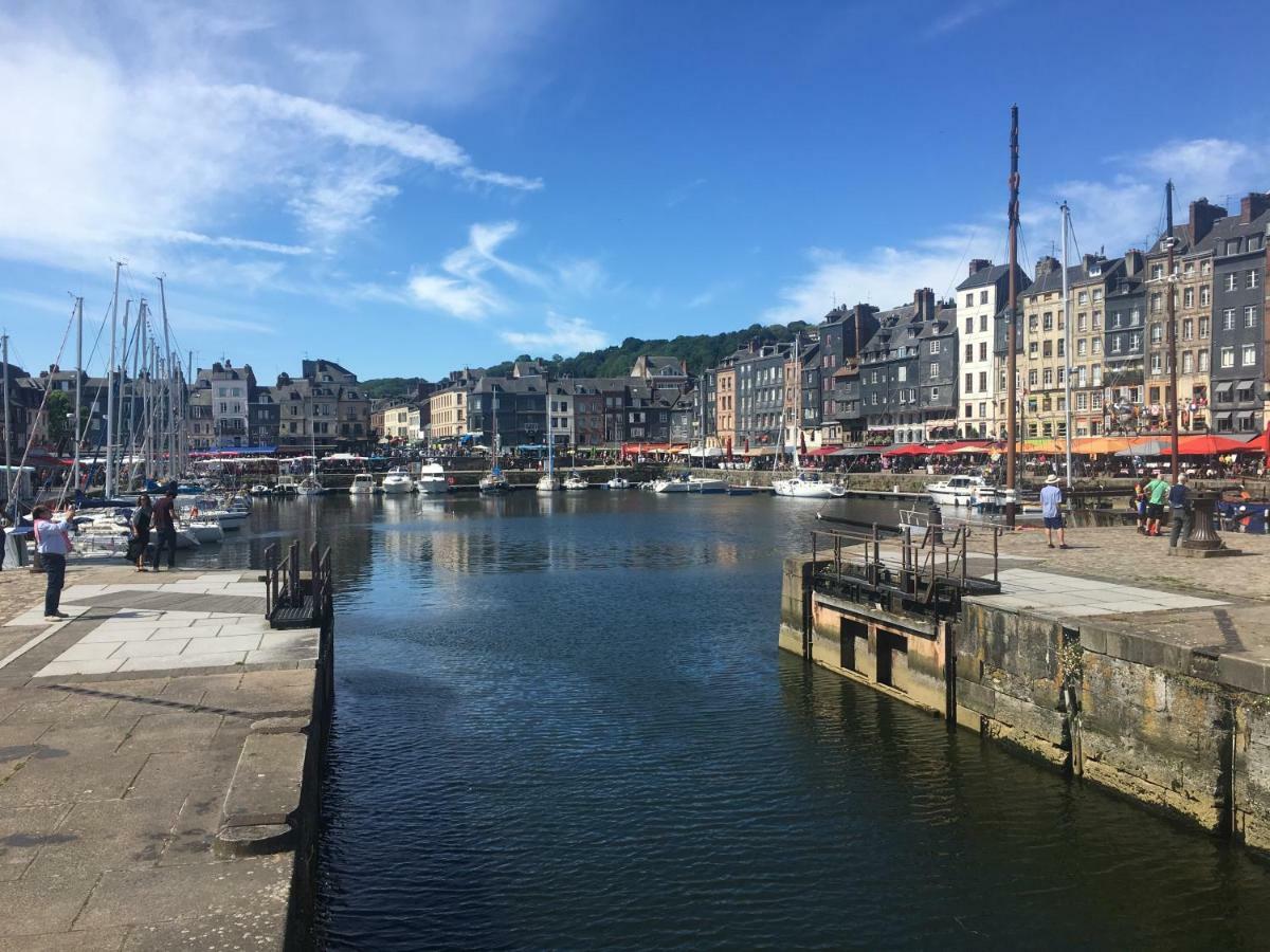 La Parenthese Du Capucin Lejlighed Honfleur Eksteriør billede